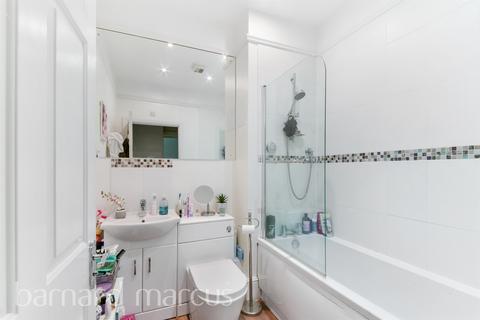 1 bedroom flat for sale, Horton Crescent, Epsom