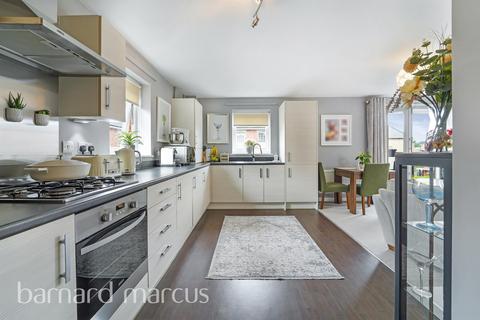 2 bedroom apartment for sale, Sherwood Way, Epsom