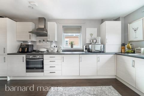 2 bedroom apartment for sale, Sherwood Way, Epsom