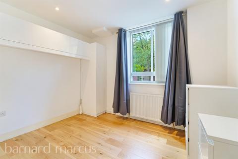 1 bedroom flat for sale, South Street, Epsom
