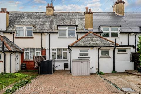 3 bedroom terraced house for sale, Horton Hill, EPSOM