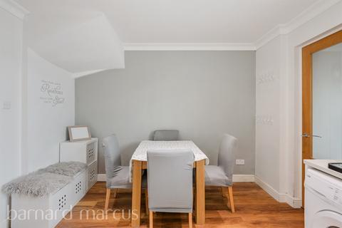 3 bedroom terraced house for sale, Horton Hill, EPSOM