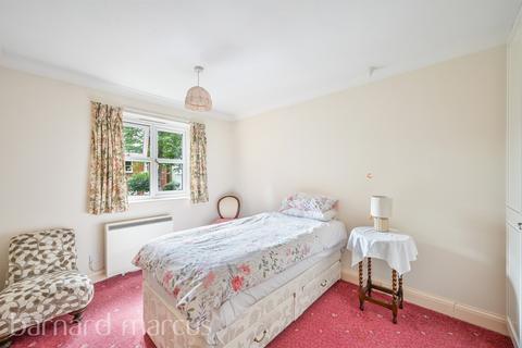 undefined, College Road, Epsom