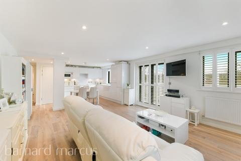 undefined, South Street, Epsom