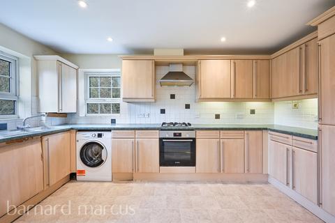 2 bedroom flat for sale, Reigate Road, Burgh Heath, Tadworth