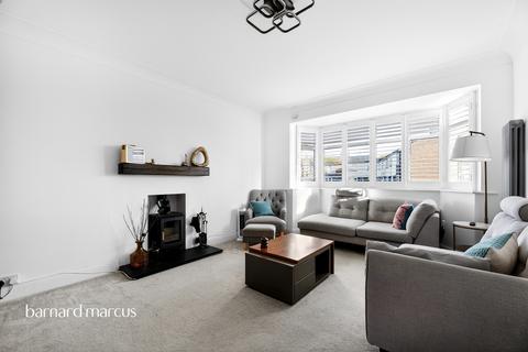 4 bedroom link detached house for sale, Merland Rise, Tadworth
