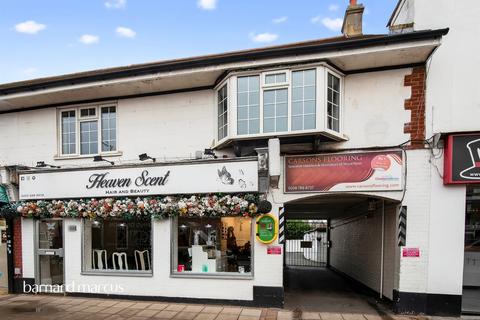 4 bedroom flat for sale, Chessington Road, Ewell, Epsom