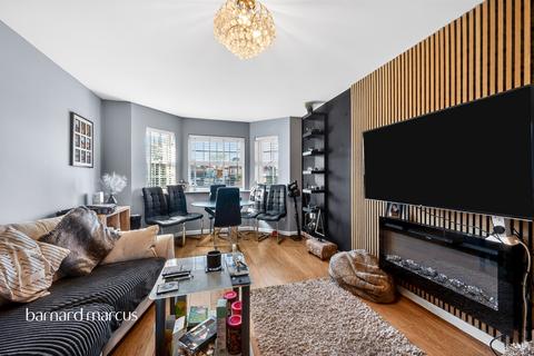 2 bedroom apartment for sale, Brighton Road, Lower Kingswood, Tadworth