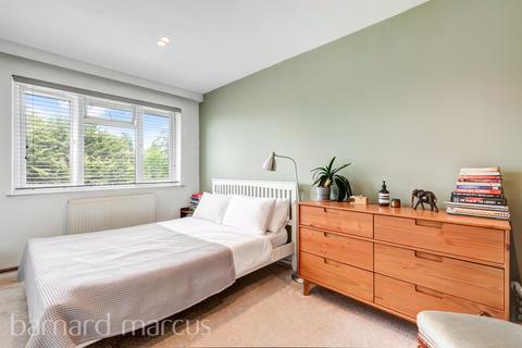 2 bedroom flat for sale, Kingston Road, Epsom