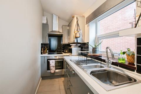 2 bedroom flat for sale, Salisbury Street, Fordingbridge