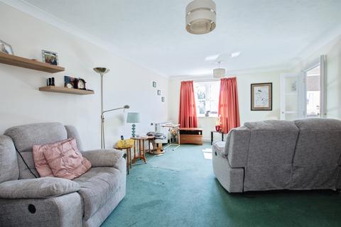 2 bedroom flat for sale, Salisbury Street, Fordingbridge