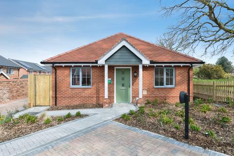 2 bedroom detached bungalow for sale, Edmondsham Road, Verwood