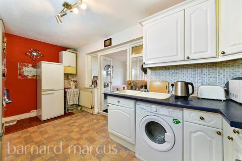 3 bedroom terraced house for sale, Beeston Way, Feltham