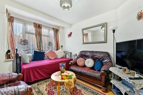 3 bedroom terraced house for sale, Beeston Way, Feltham