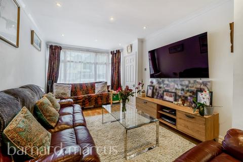 undefined, Fernside Avenue, FELTHAM