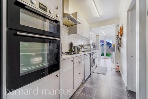 undefined, Fernside Avenue, FELTHAM