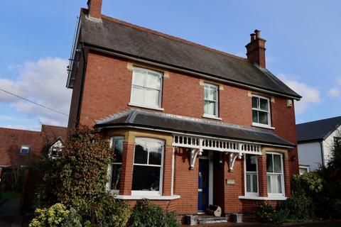 5 bedroom detached house for sale, Kings Lane, South Heath , Great Missenden, HP16