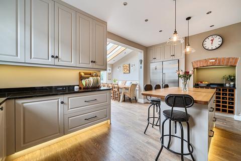 4 bedroom detached house for sale, Ashchurch Road, Tewkesbury, Gloucestershire