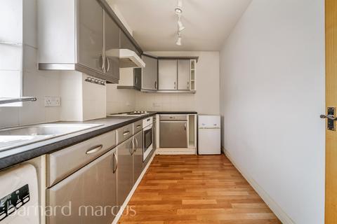 1 bedroom flat for sale, International Way, Sunbury-On-Thames