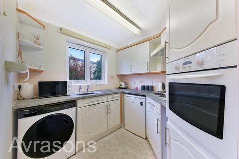 undefined, High Street, Feltham