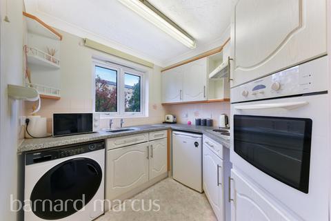 undefined, High Street, Feltham