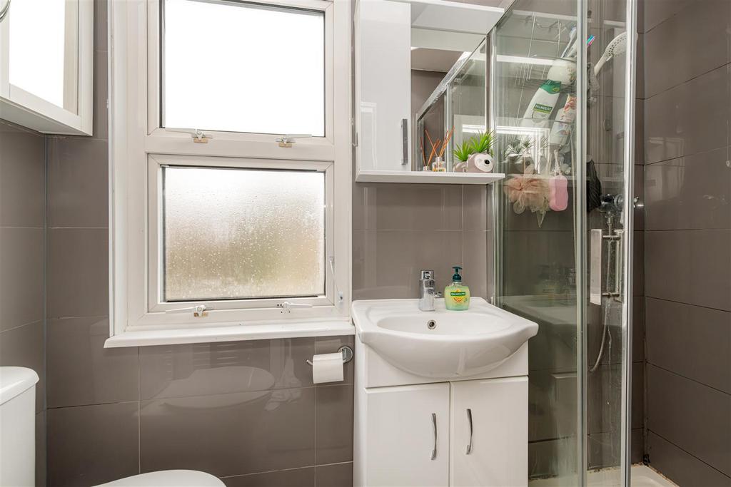 Family Shower Room