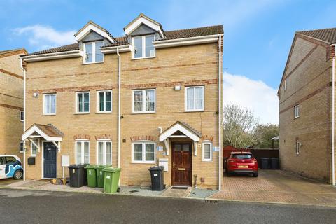 3 bedroom semi-detached house for sale, Phoenix Close, Peterborough
