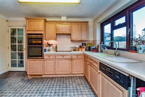 4 bedroom detached house for sale, Brunel Way, Frome