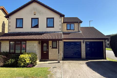 4 bedroom detached house for sale, Brunel Way, FROME