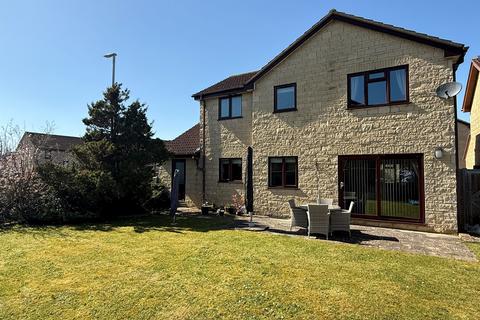 4 bedroom detached house for sale, Brunel Way, FROME