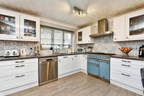 4 bedroom detached house for sale, Shoscombe Gardens, Frome