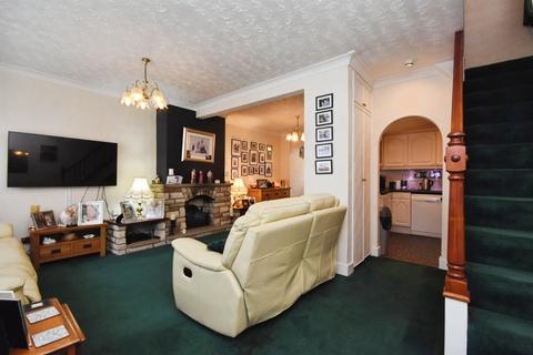 3 bedroom semi-detached house for sale, Geneva Gardens, Romford