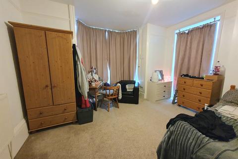 1 bedroom flat for sale, Bury Road, Gosport