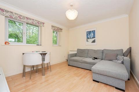 2 bedroom flat for sale, Caravel Close, Chafford Hundred, Grays