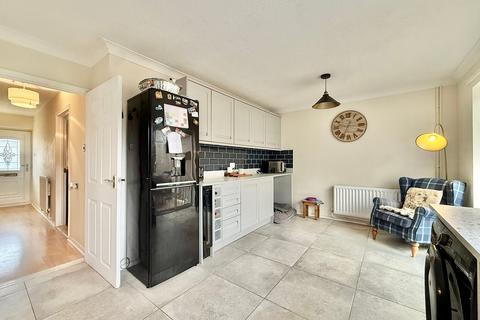3 bedroom semi-detached house for sale, Donegal Road, Ipswich IP1