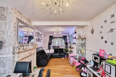3 bedroom semi-detached house for sale, Hillary Avenue, Wednesbury