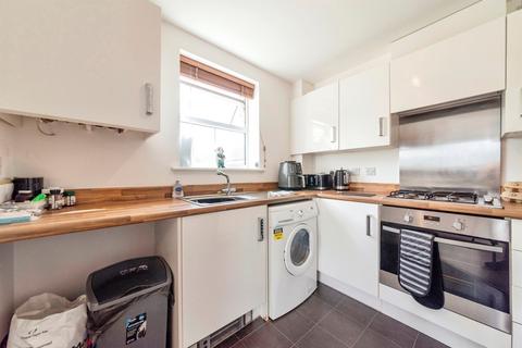 undefined, Hathersage Close, Grantham