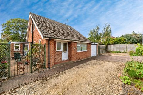 3 bedroom detached house for sale, Lodge Way, GRANTHAM