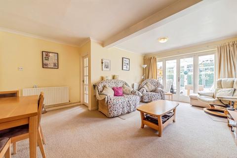 3 bedroom detached house for sale, Lodge Way, GRANTHAM