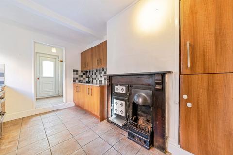 3 bedroom semi-detached house for sale, Harlaxton Road, GRANTHAM