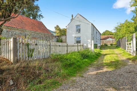 3 bedroom detached house for sale, Yarmouth Road, Ormesby, Great Yarmouth