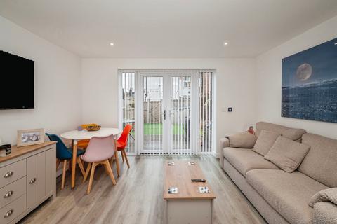 4 bedroom terraced house for sale, Villa Place, Great Yarmouth