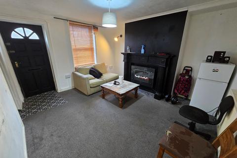 2 bedroom terraced house for sale, Swirles Place, Great Yarmouth