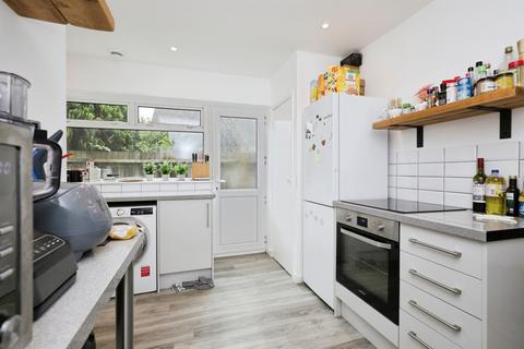 undefined, Derwent Close, Hailsham