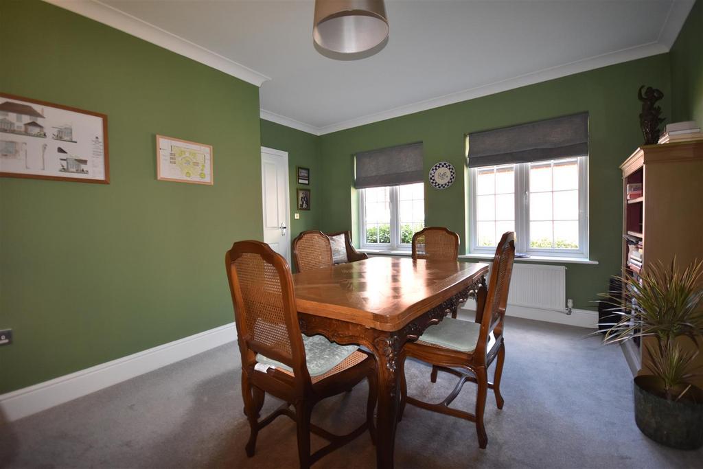 Dining room/family room