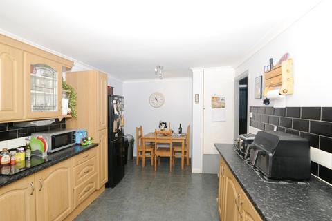 3 bedroom end of terrace house for sale, Meadow Close, St. Leonards-On-Sea