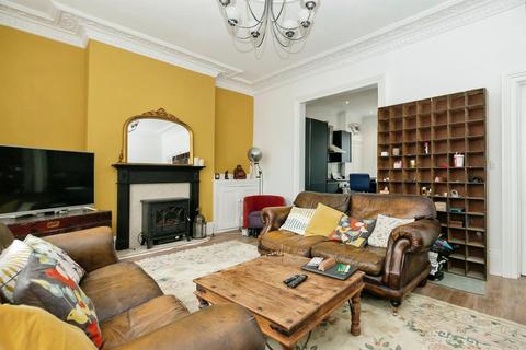 3 bedroom maisonette for sale, Kings Road, St. Leonards-On-Sea