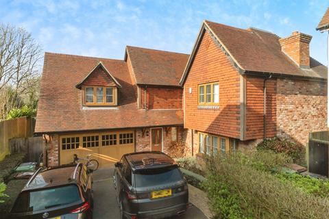 Woodlands Way, Hastings