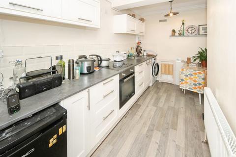 2 bedroom flat for sale, Church Road, St. Leonards-On-Sea