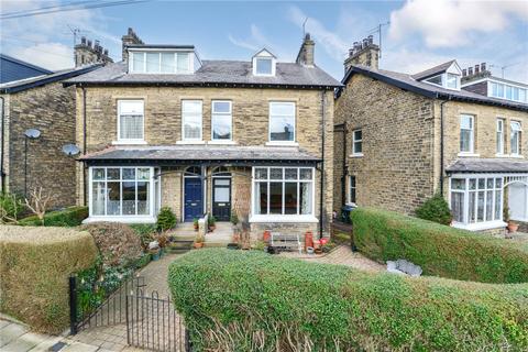 Avondale Crescent, Shipley, West Yorkshire, BD18